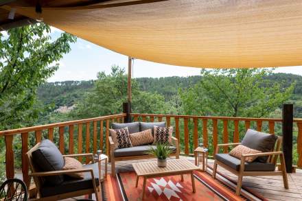 Villa Piscine Jacuzzi Ardèche · Chalet Anjuléa Ardèche · Domaine de Chalvêches